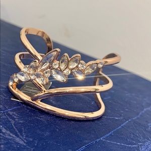 *WITH TAGS NEW* INC International Concepts Cuff